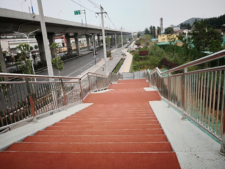 济南市工业北路快速路建设人行天桥伟德国际1946bv